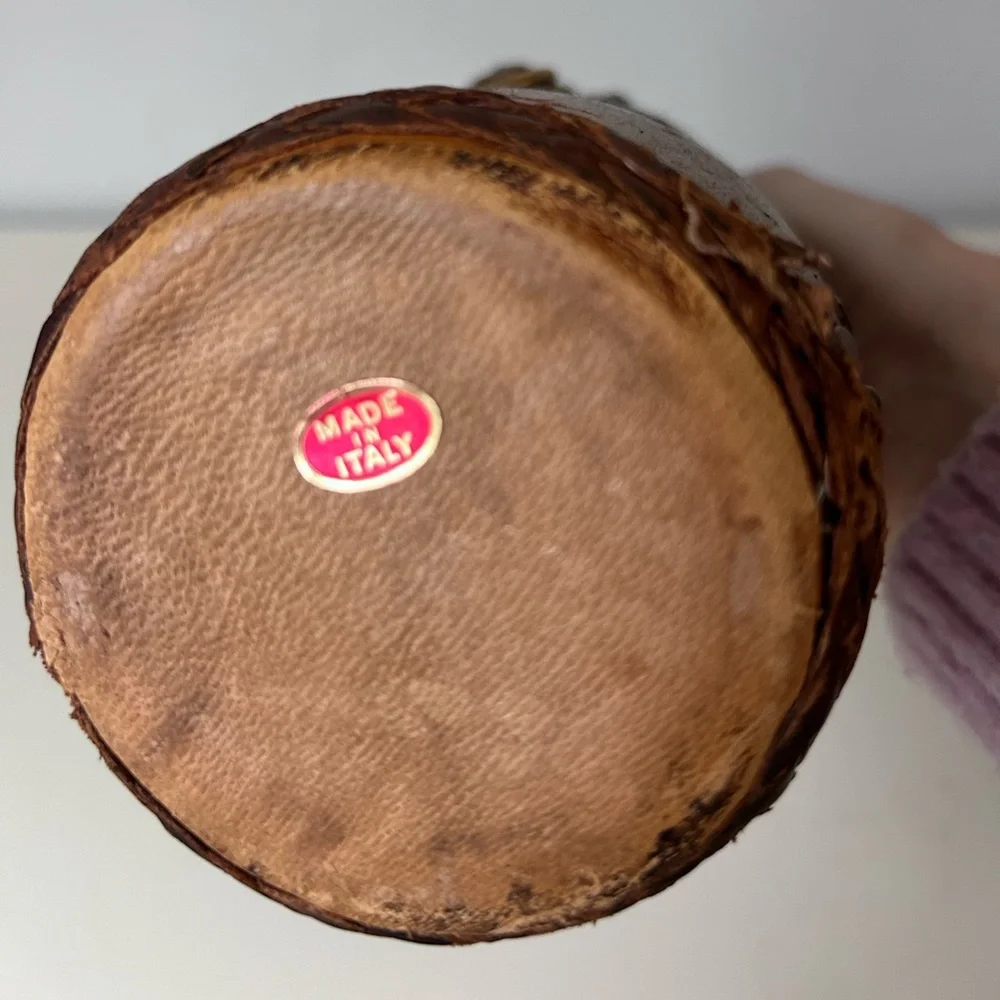 Vintage Italian Leather Wrapped Old World MCM Lions Head Bottle Decanter - Picture 6 of 8